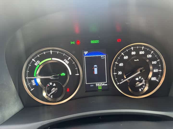 Фото 15 - Toyota Alphard