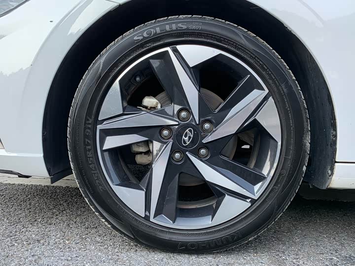 Фото 12 - Hyundai Elantra N line