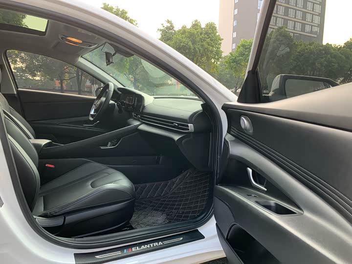 Фото 15 - Hyundai Elantra N line