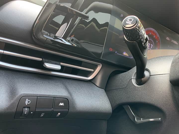 Фото 22 - Hyundai Elantra N line