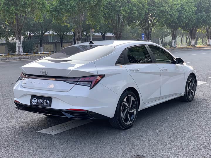 Фото 4 - Hyundai Elantra N line