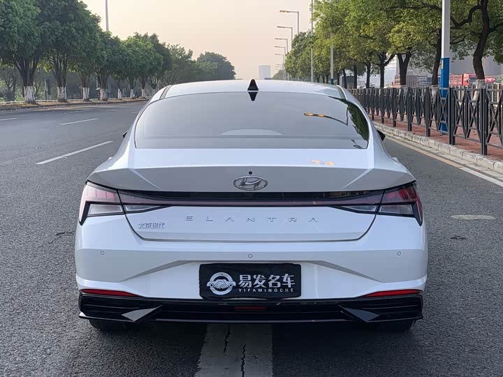 Фото 5 - Hyundai Elantra N line