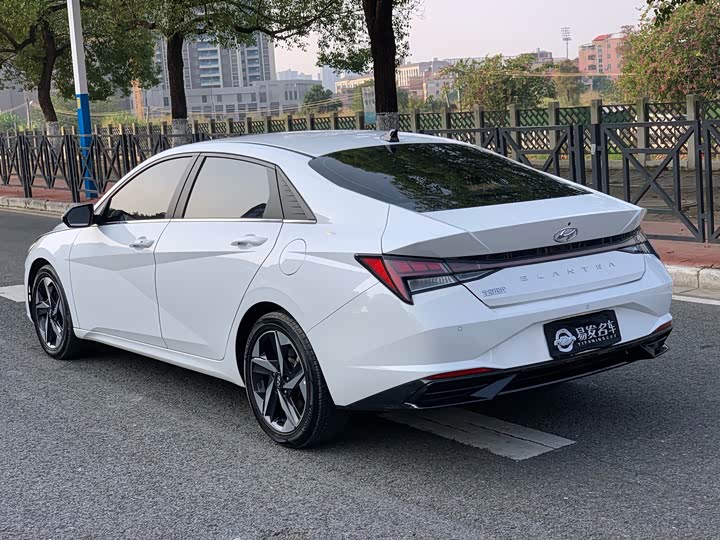 Фото 6 - Hyundai Elantra N line