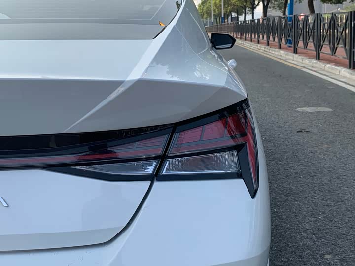 Фото 9 - Hyundai Elantra N line