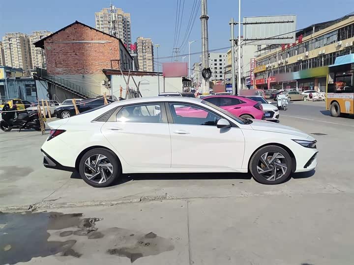 Фото 11 - Hyundai Elantra N line