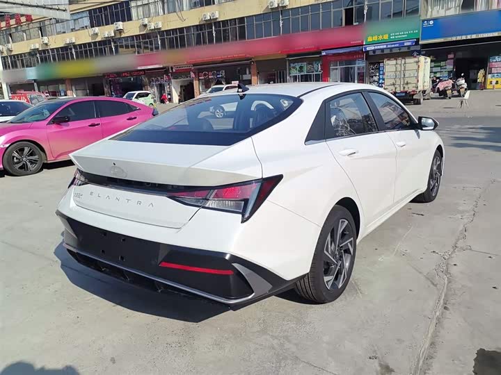 Фото 13 - Hyundai Elantra N line