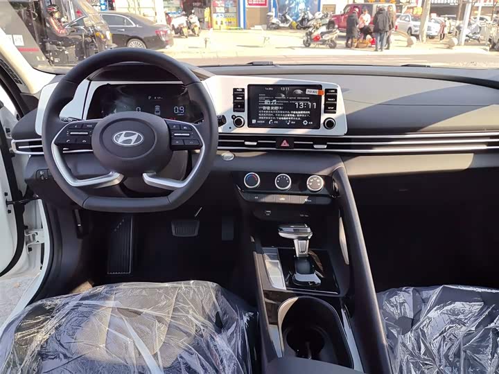 Фото 18 - Hyundai Elantra N line