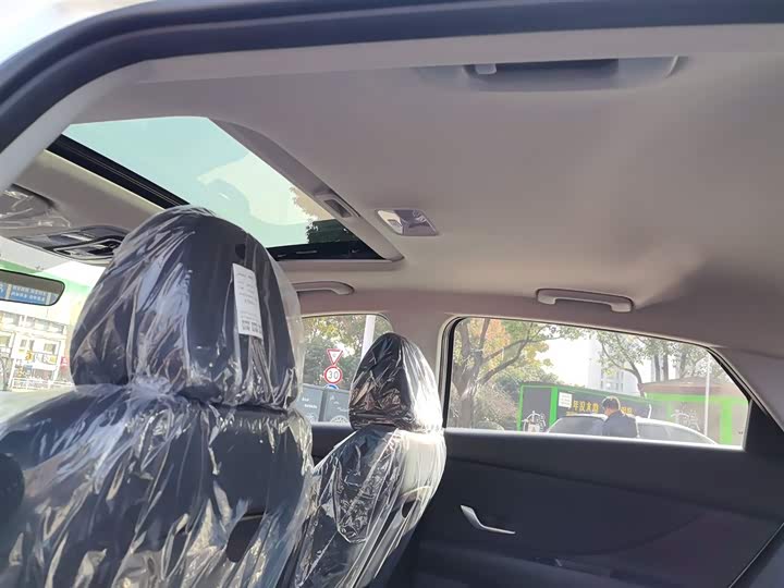 Фото 3 - Hyundai Elantra N line