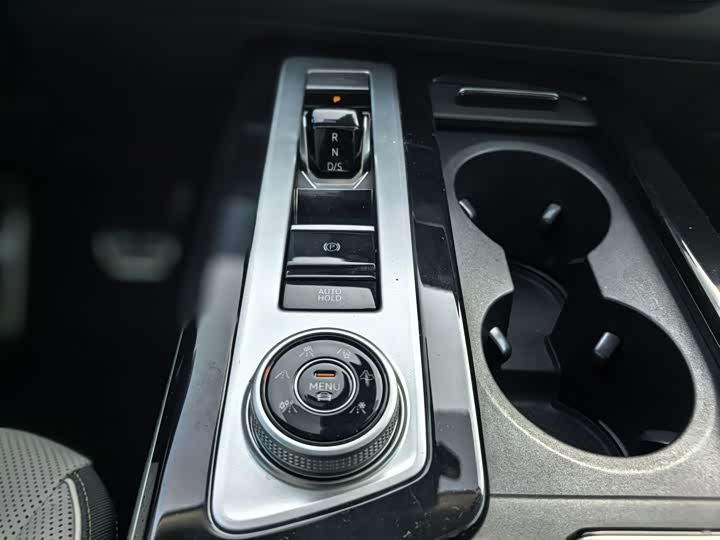 Фото 12 - Volkswagen Tavendor