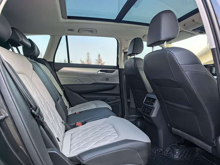 Фото 15 - Volkswagen Tavendor