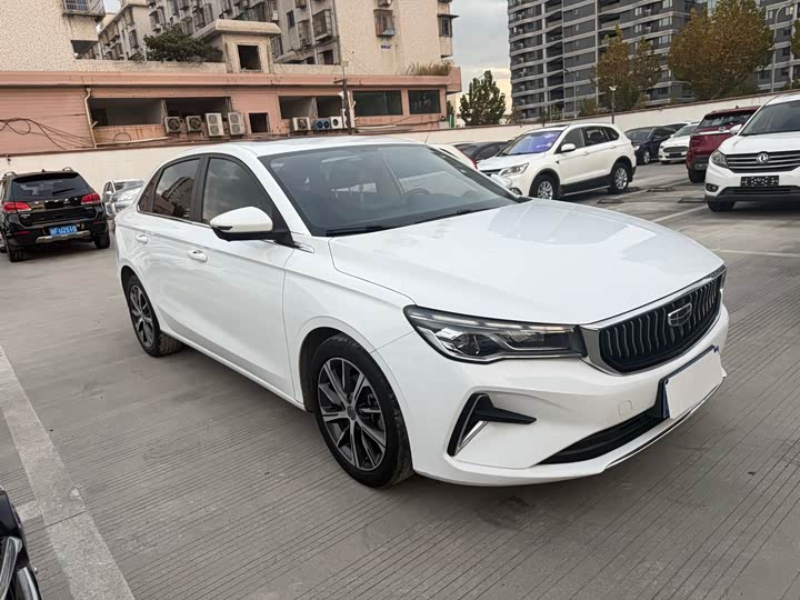 Фото 3 - Geely Emgrand