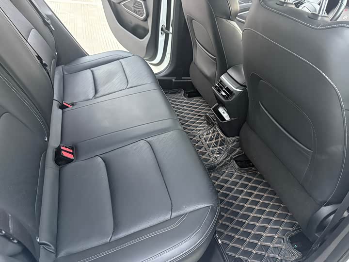 Фото 5 - Geely Emgrand