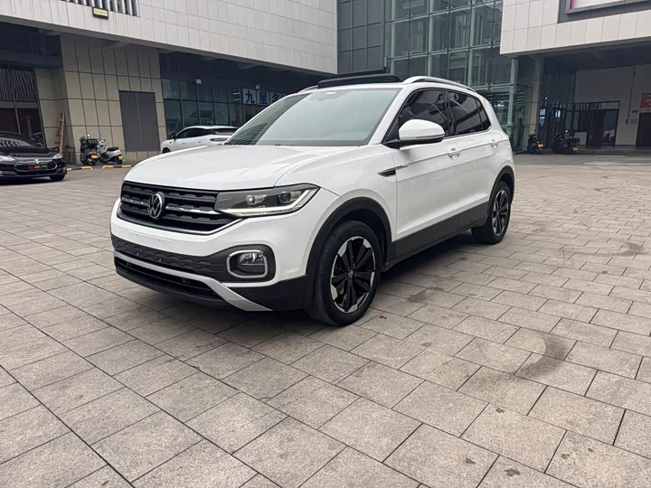 Фото 1 - Volkswagen Tacqua