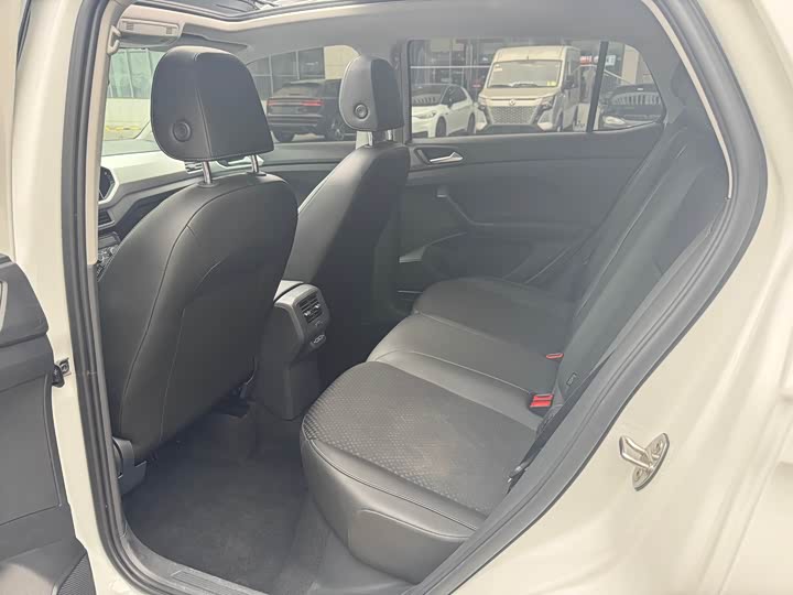 Фото 12 - Volkswagen Tacqua