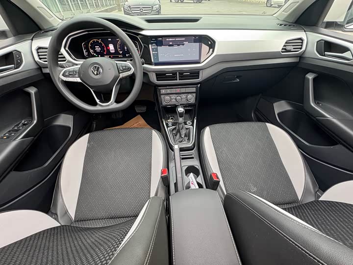 Фото 8 - Volkswagen Tacqua