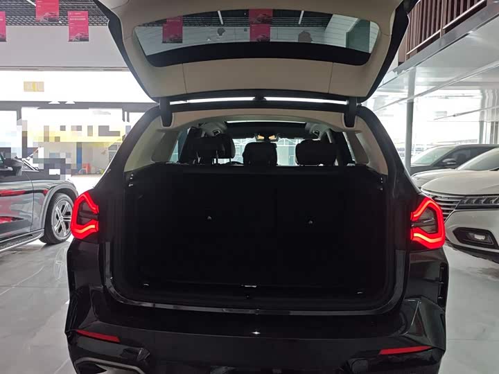 Фото 19 - BMW iX3