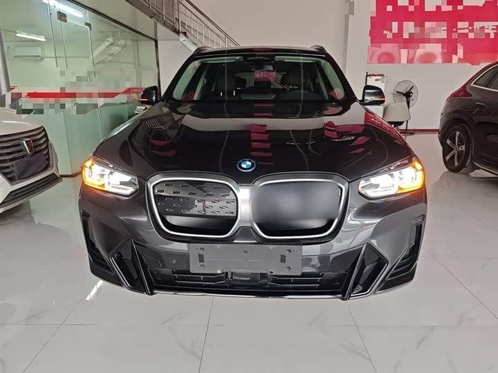 Фото 3 - BMW iX3