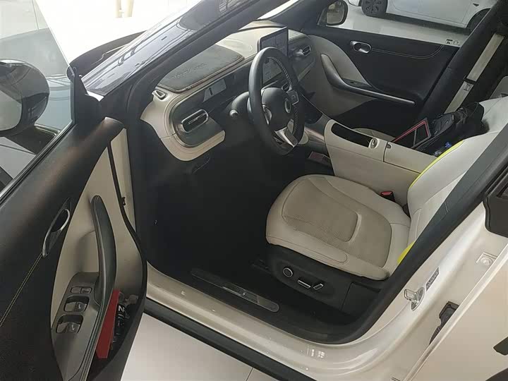 Фото 16 - Smart #1