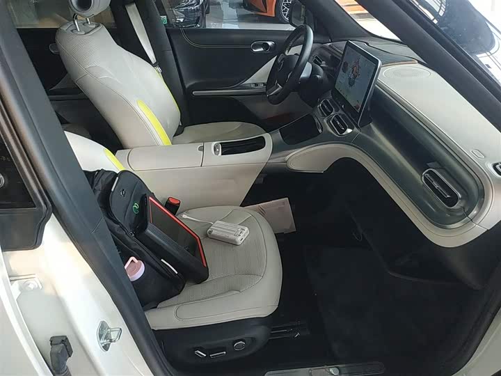 Фото 25 - Smart #1