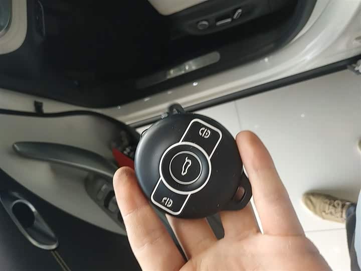 Фото 9 - Smart #1