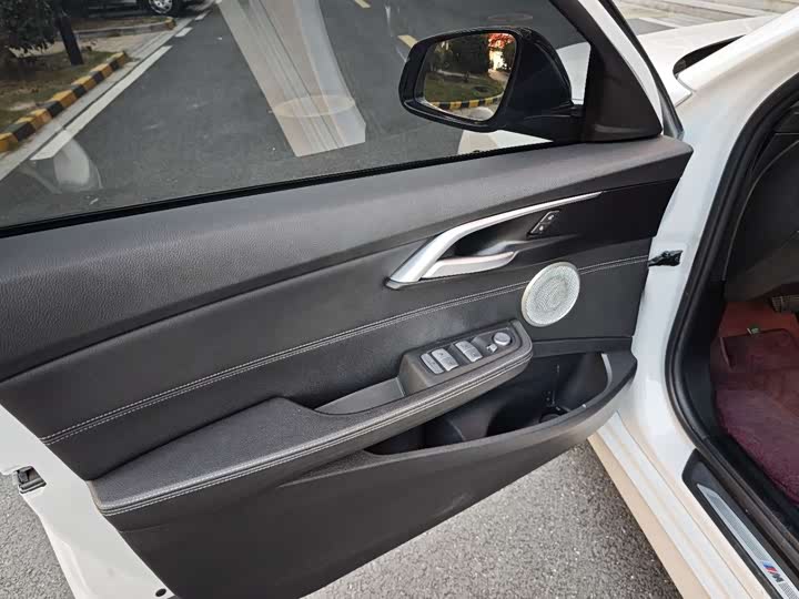 Фото 15 - BMW 1 Series