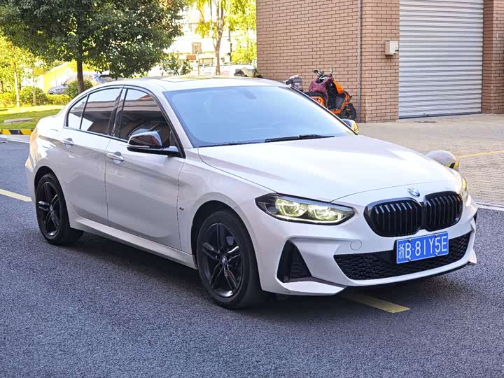 Фото 3 - BMW 1 Series