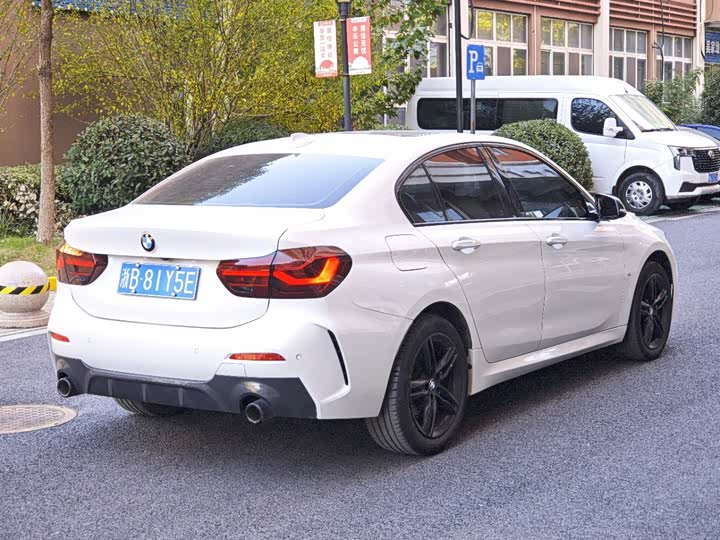 Фото 4 - BMW 1 Series