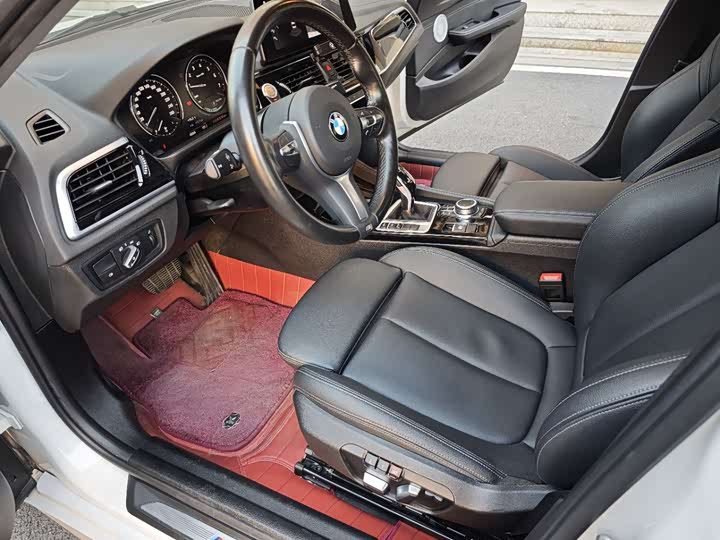 Фото 7 - BMW 1 Series