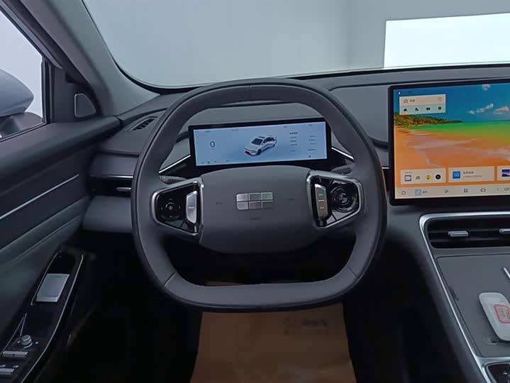 Фото 15 - Geely Galaxy L6