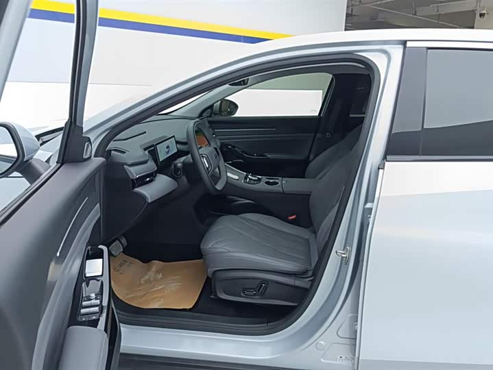 Фото 9 - Geely Galaxy L6