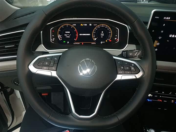 Фото 11 - Volkswagen Tayron