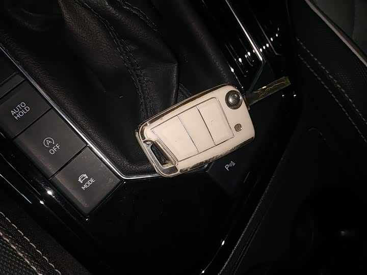 Фото 9 - Volkswagen Tayron