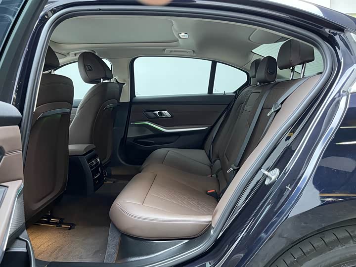 Фото 10 - BMW i3