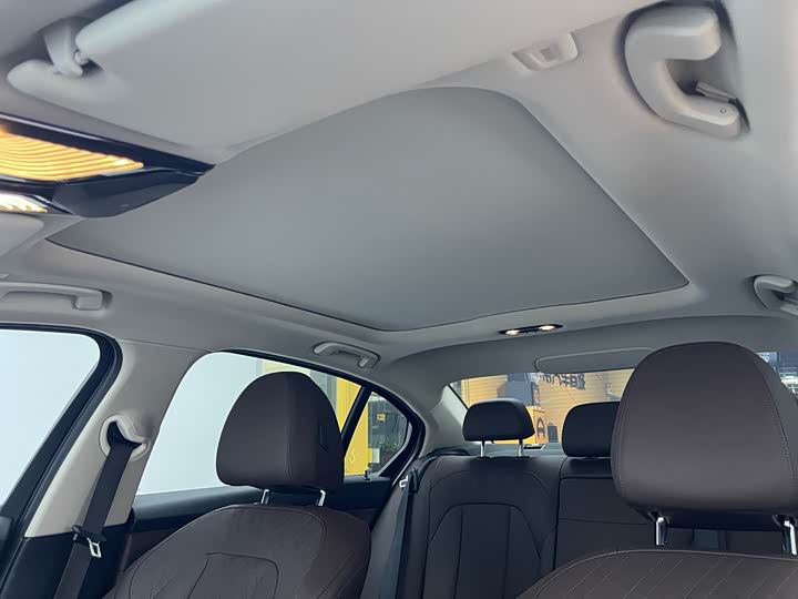 Фото 11 - BMW i3