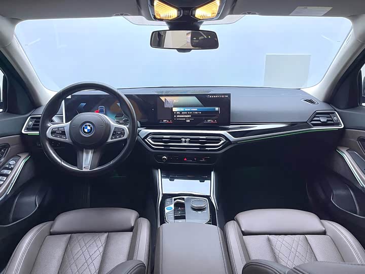 Фото 12 - BMW i3