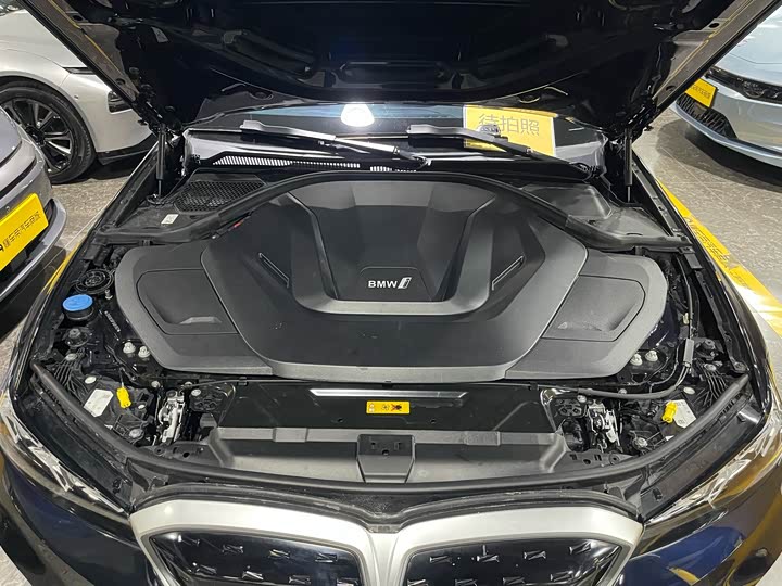 Фото 18 - BMW i3