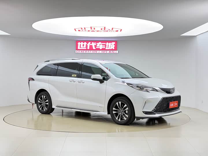 Фото 3 - Toyota Granvia