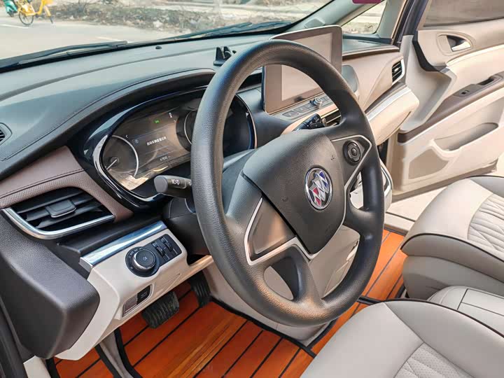 Фото 14 - Buick GL8 ES