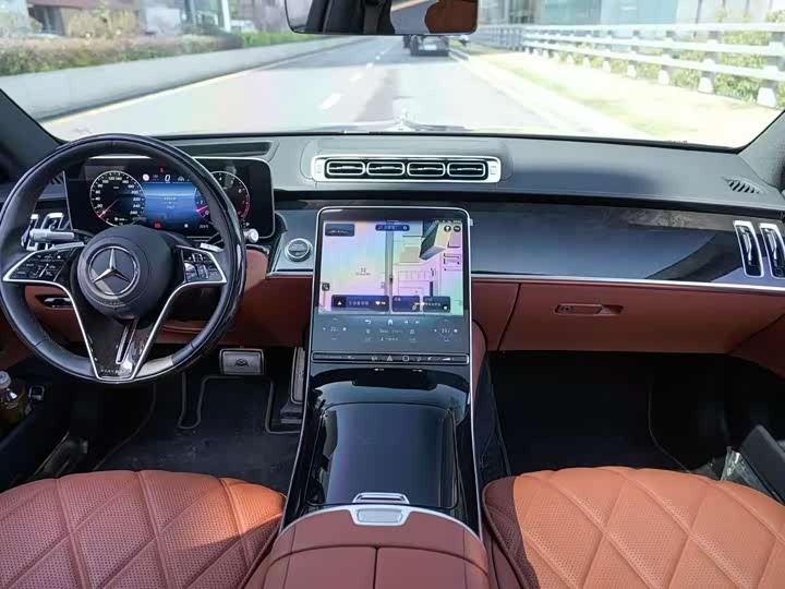 Фото 4 - Mercedes-Benz Maybach S-Class