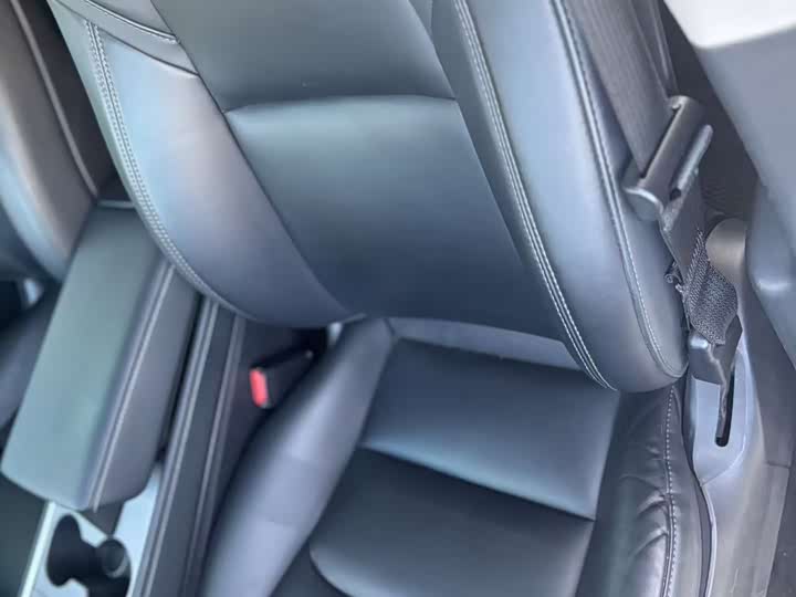 Фото 3 - Tesla Model Y