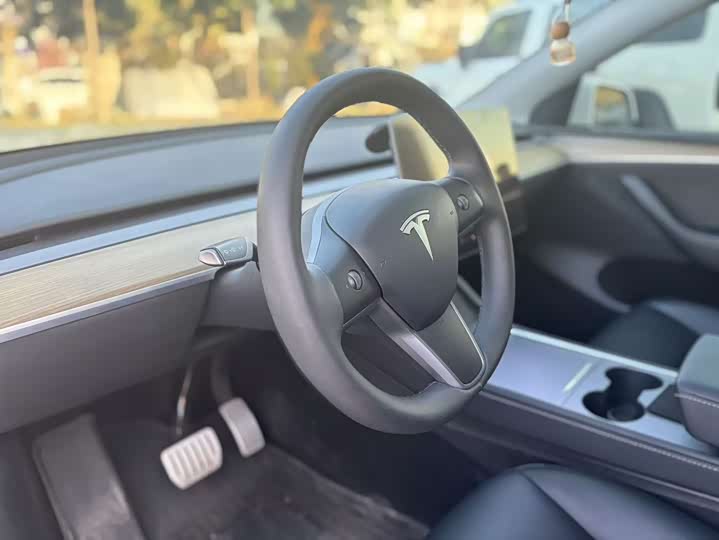 Фото 7 - Tesla Model Y
