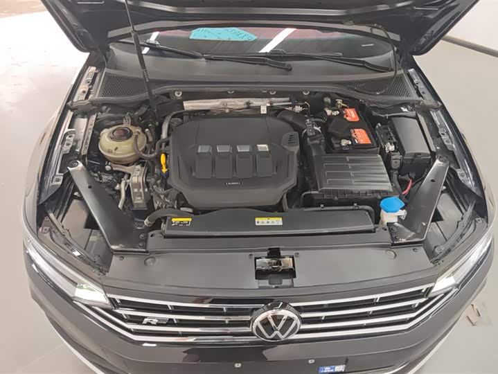 Фото 10 - Volkswagen Magotan