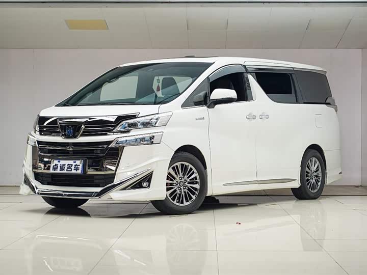 Фото 1 - Toyota Vellfire
