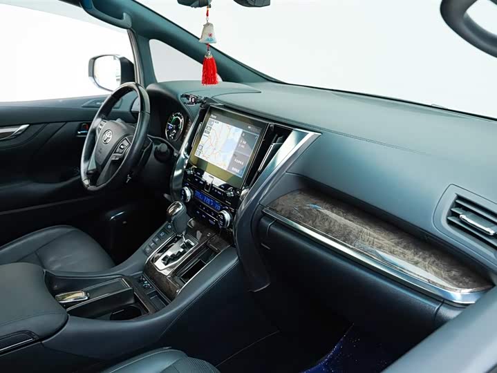 Фото 17 - Toyota Vellfire