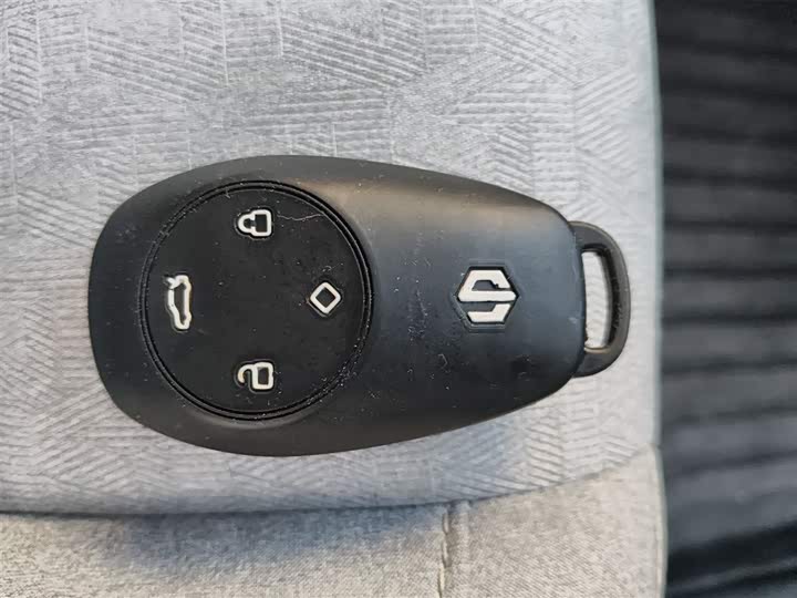 Фото 12 - Leapmotor T03