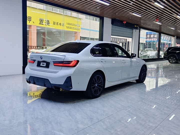 Фото 16 - BMW 3 Series