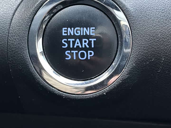 Фото 7 - Toyota Avalon