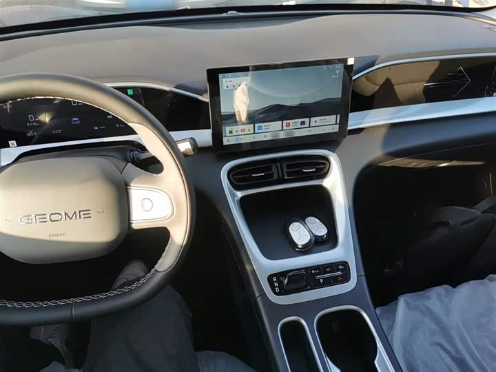 Фото 10 - Geely Galaxy Geome