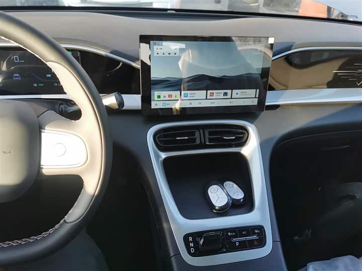 Фото 13 - Geely Galaxy Geome