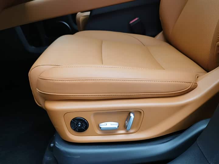 Фото 20 - LiXiang L6